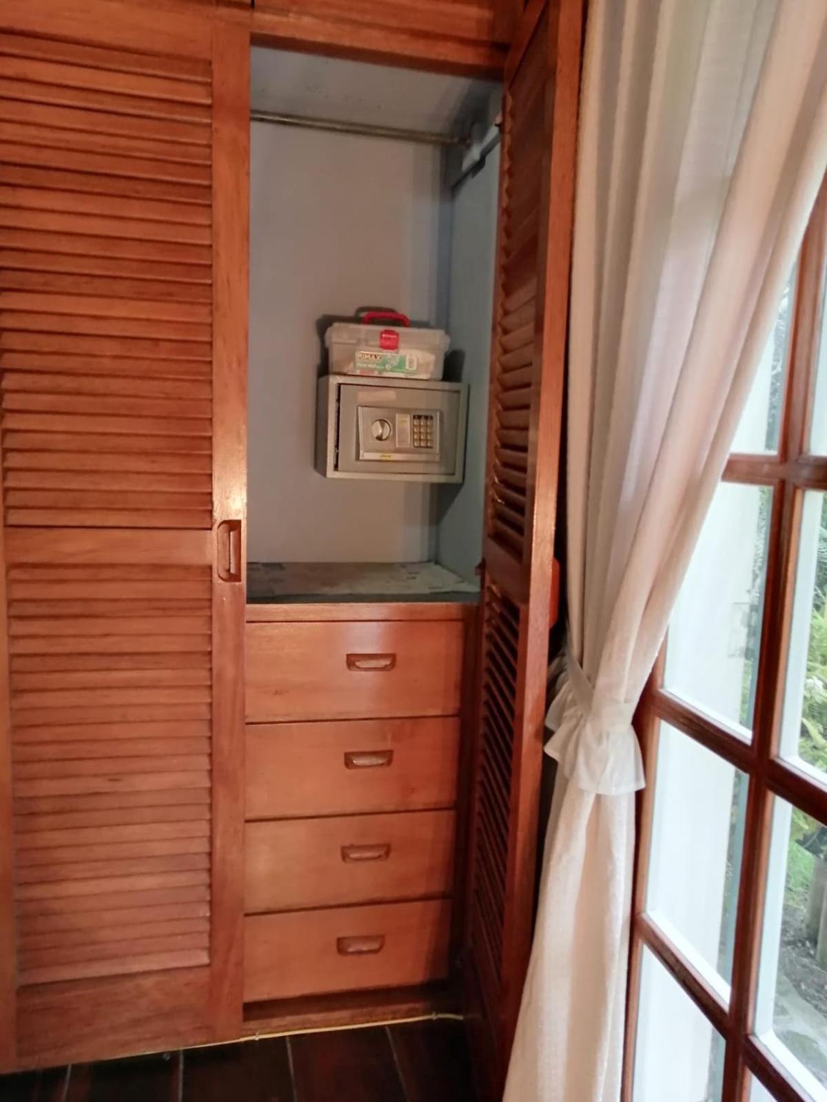 Hostal Saint Mary'S ตาบาเบลา ภายนอก รูปภาพ