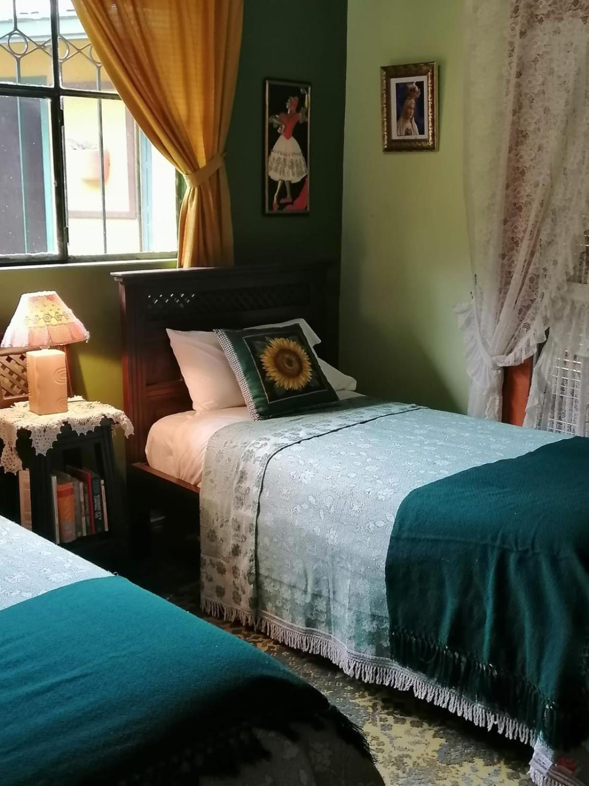Hostal Saint Mary'S ตาบาเบลา ภายนอก รูปภาพ