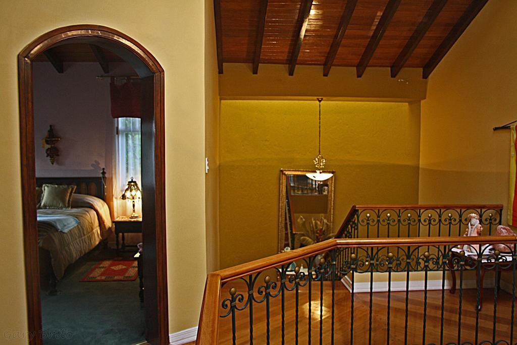 Hostal Saint Mary'S ตาบาเบลา ภายนอก รูปภาพ