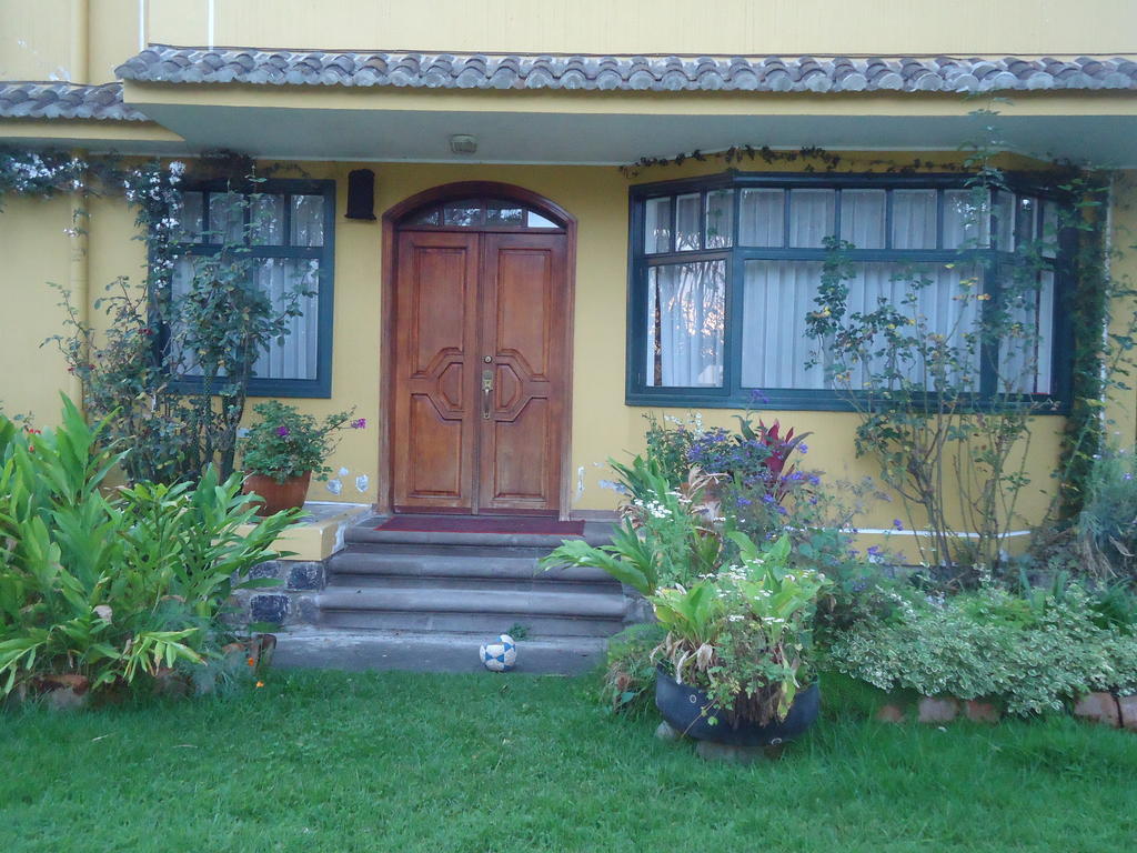 Hostal Saint Mary'S ตาบาเบลา ภายนอก รูปภาพ